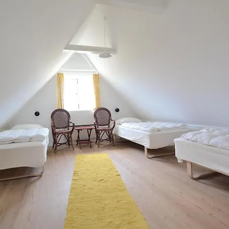 2 Bedroom Amazing In Fano * Sønderho